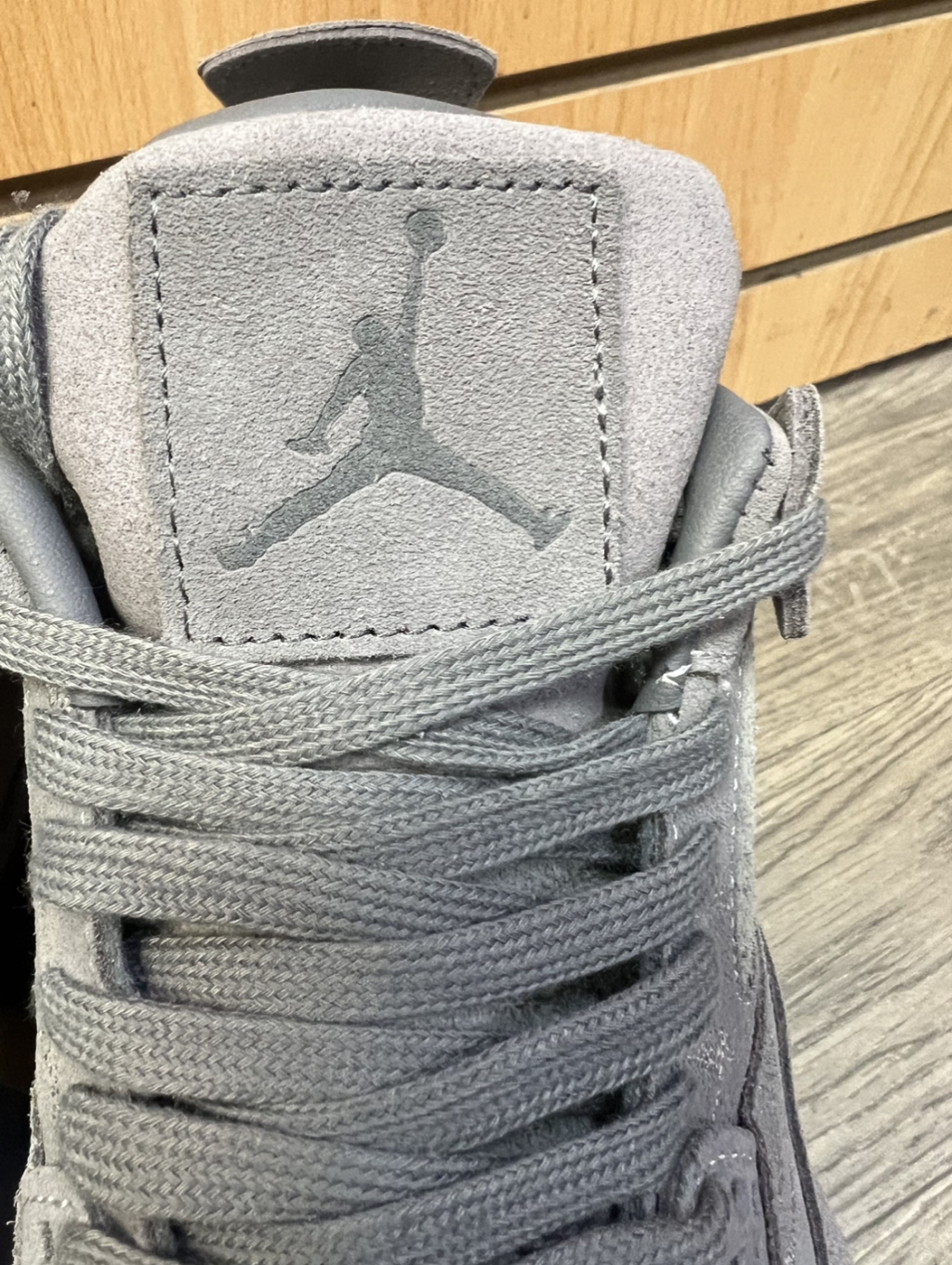 mpox.ru - Кроссовки Nike Air Jordan 4 Retro Kaws