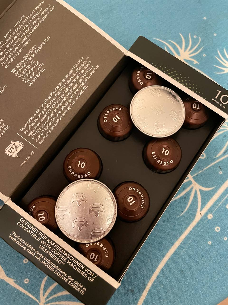 Капсулы Jacobs Espresso Intenso 10 - Мне очень нравится кофе, приготовленный в капсульной кофемашине.