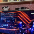 Что за дела?? Время смотреть бой