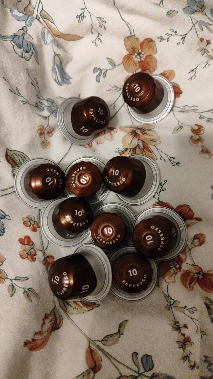 Капсулы Jacobs Espresso Intenso 10 - Espresso Intenso 10 действительно крепкий кофе — как раз такой, какой я люблю.