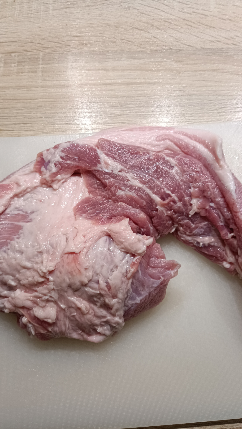 Лопатка свиная Слово мясника - Очередной кусок ауна под звучной вывеской.